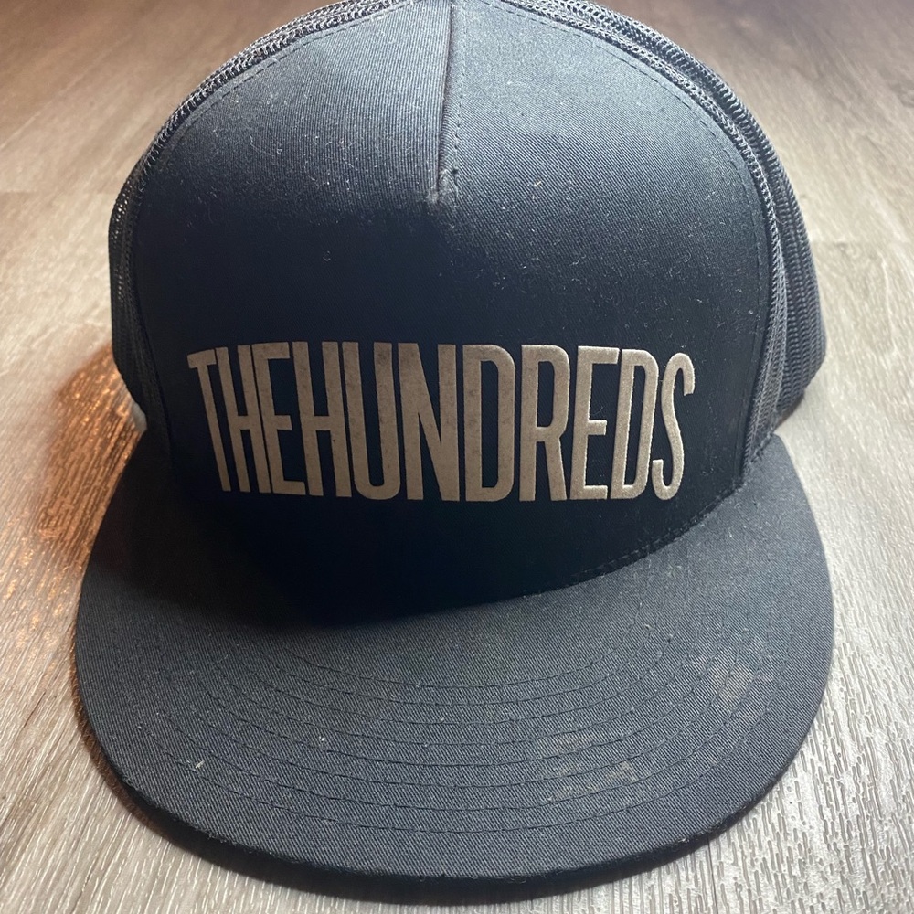 The hundreds hat unisex